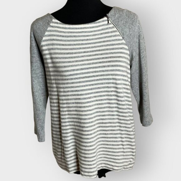 Loft 3/4 Sleeve Gray and White Stripe Top With Zipper Embellishment Size Small - Picture 1 of 6